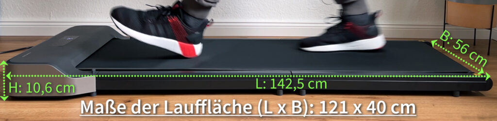 die aufgeklappten Masse inklusive der Laufflaeche des WalkingPad Z1