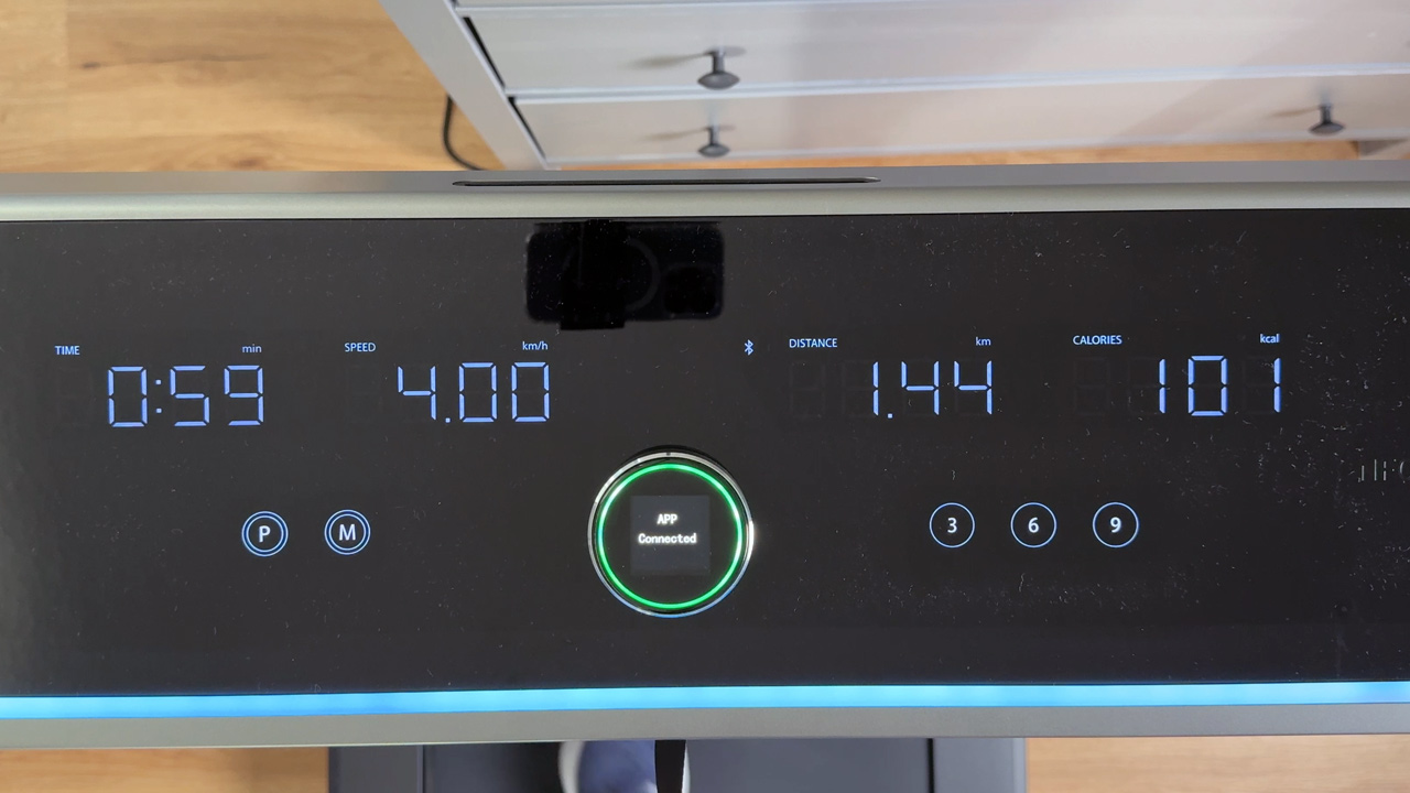 WalkingPad_X218-Display-beim-Lauf_1