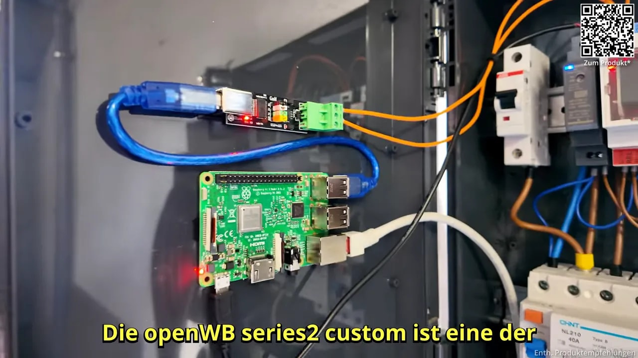 Elektronik-Board und Verkabelung der OpenWB Series2 Custom im Gehäuse