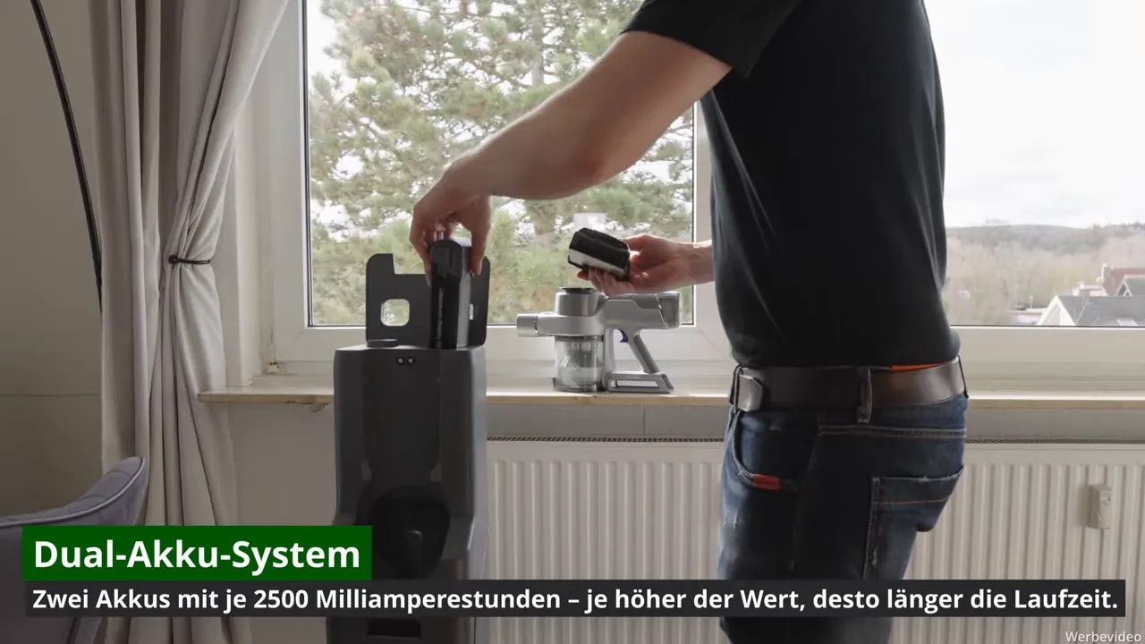 Narwal 40 Station Dual-Akku-System: Akku in das Ladefach einsetzen